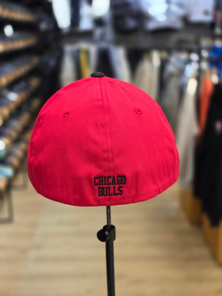 NBA Unisex CHI Two-Panel Embroidered Flexfit Point Hard Ball Cap N255AP456P (36)