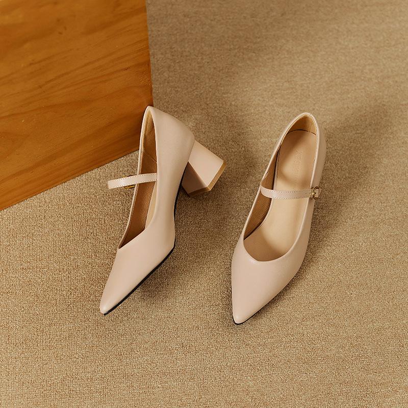 

New retro elegant Mary Jane shoes women s soft leather pointed thick heel with light mouth high heel single shoes 41 абрикосовый