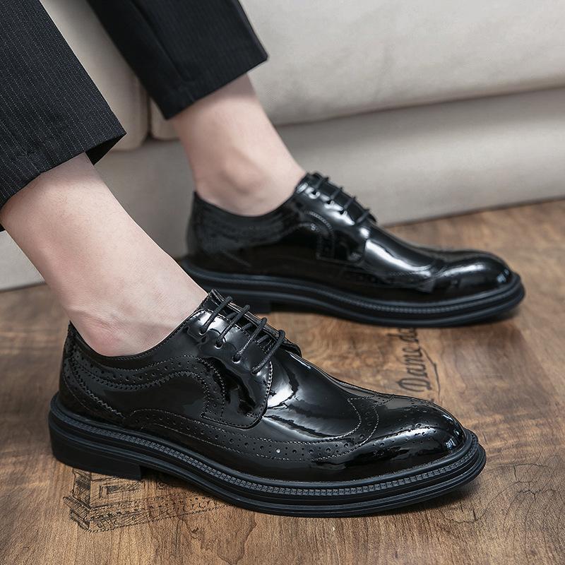 Men's Shoes Glossy Brock Carved Leather Shoes Men's Casual Shoes Spring and Autumn New Small Leather Shoes Wedding Groom Shoes