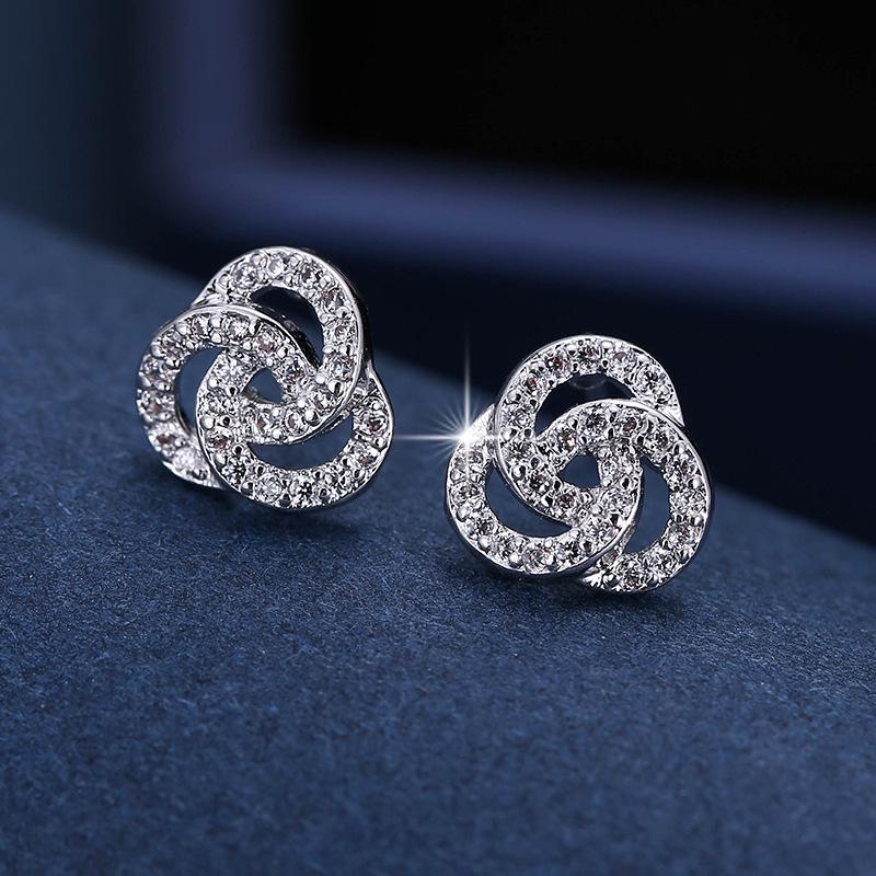 European and American Fashion Women's Flower Rhinestone Geometric Metal Stud Earrings