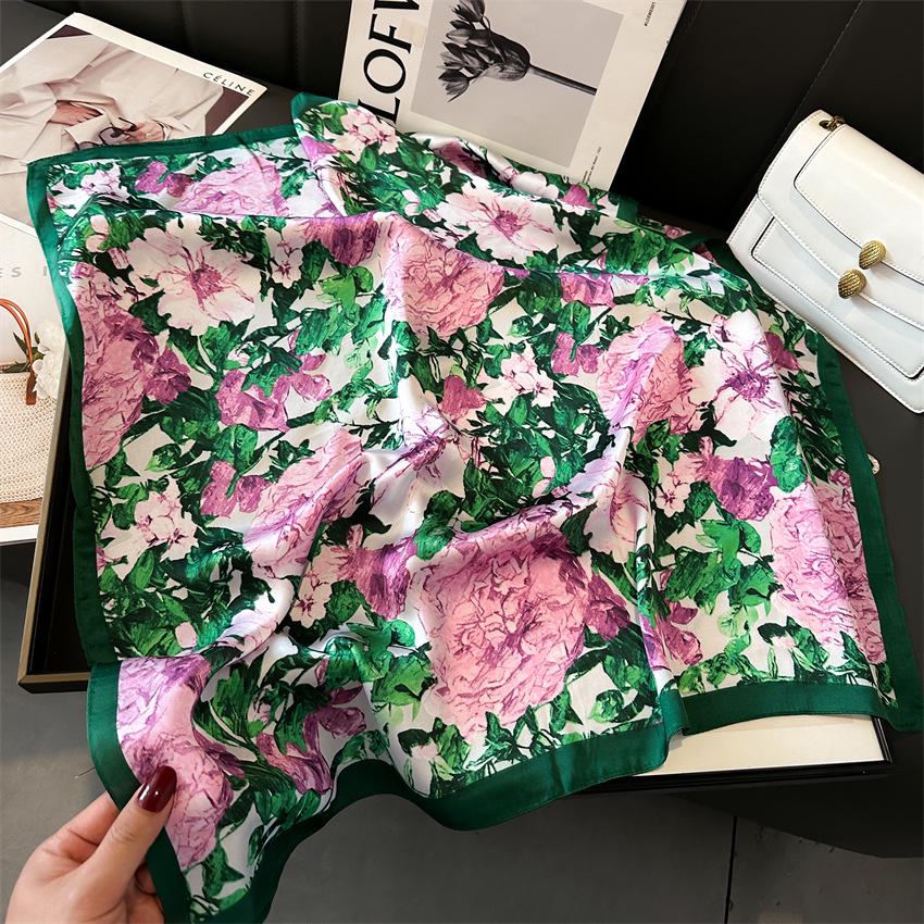 Elegant Ginkgo Leaf Print Silk Square Scarf – Versatile Headscarf for Spring and Summer