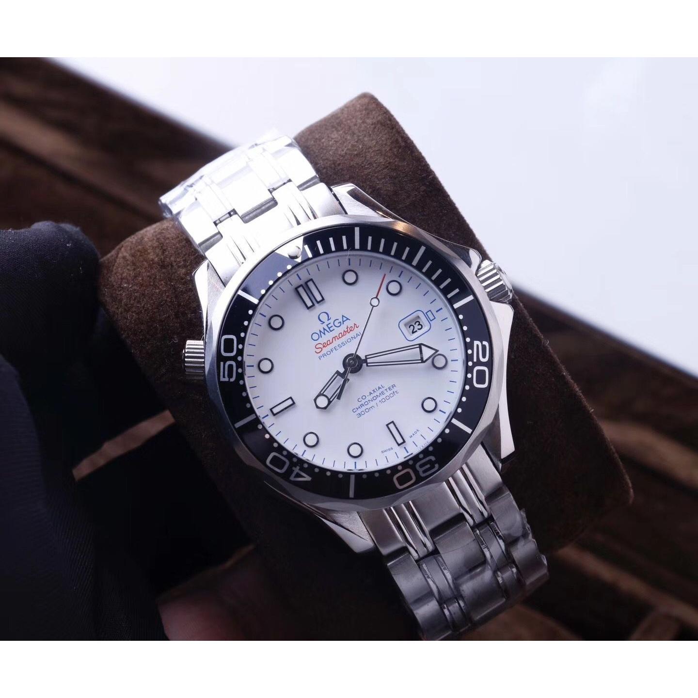Used Omega Seamaster Diver 300 Co-Axial Master Chronometer