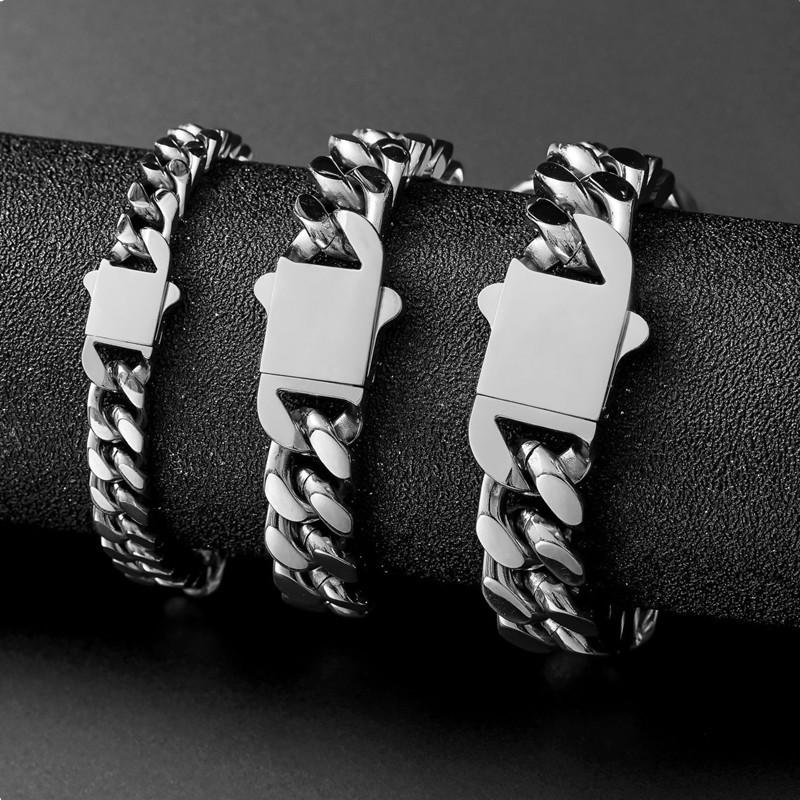 Collier Chaîne Cubaine en Acier Titane de Haute Qualité avec Boucle Carrée – Bijou Hip-Hop Unisexe