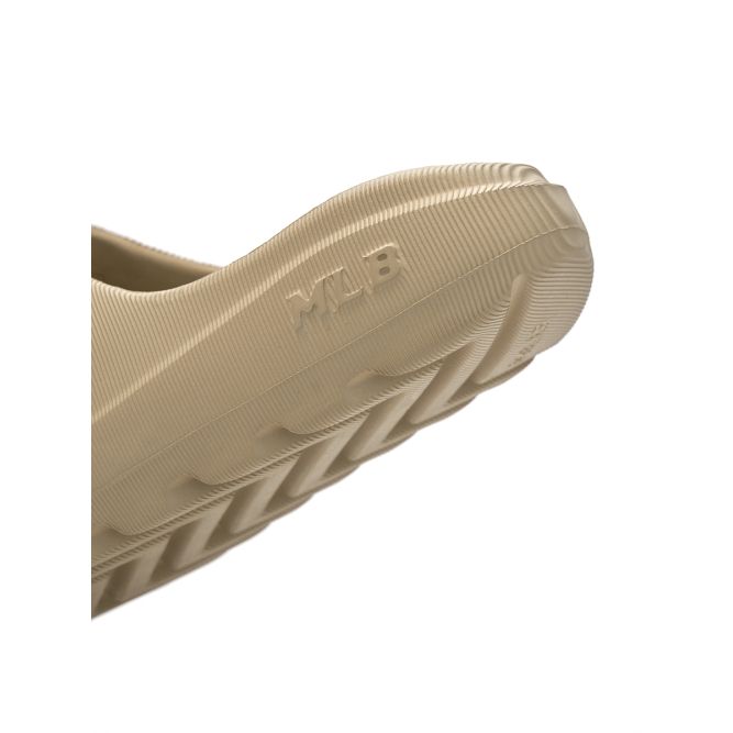 MLB New York Yankees Skipper Slide Versatili Comode Antiscivolo Resistenti Sandali a Ciabatta Calzature Unisex Marrone 3ALPS0153-50SAS