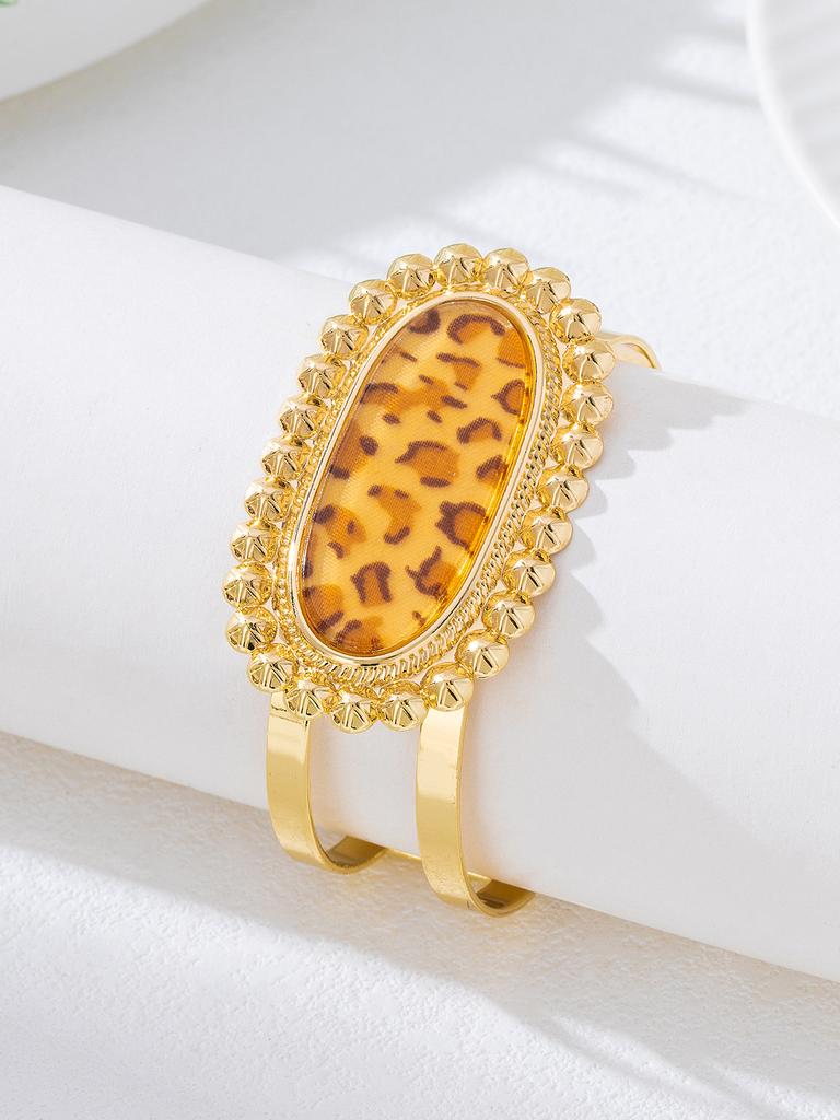 Retro Light Luxury Leopard Print Metal Three-Piece Set, Earrings, Rings, Bracelets, Exaggerated Personalized Women'S Jewelry.