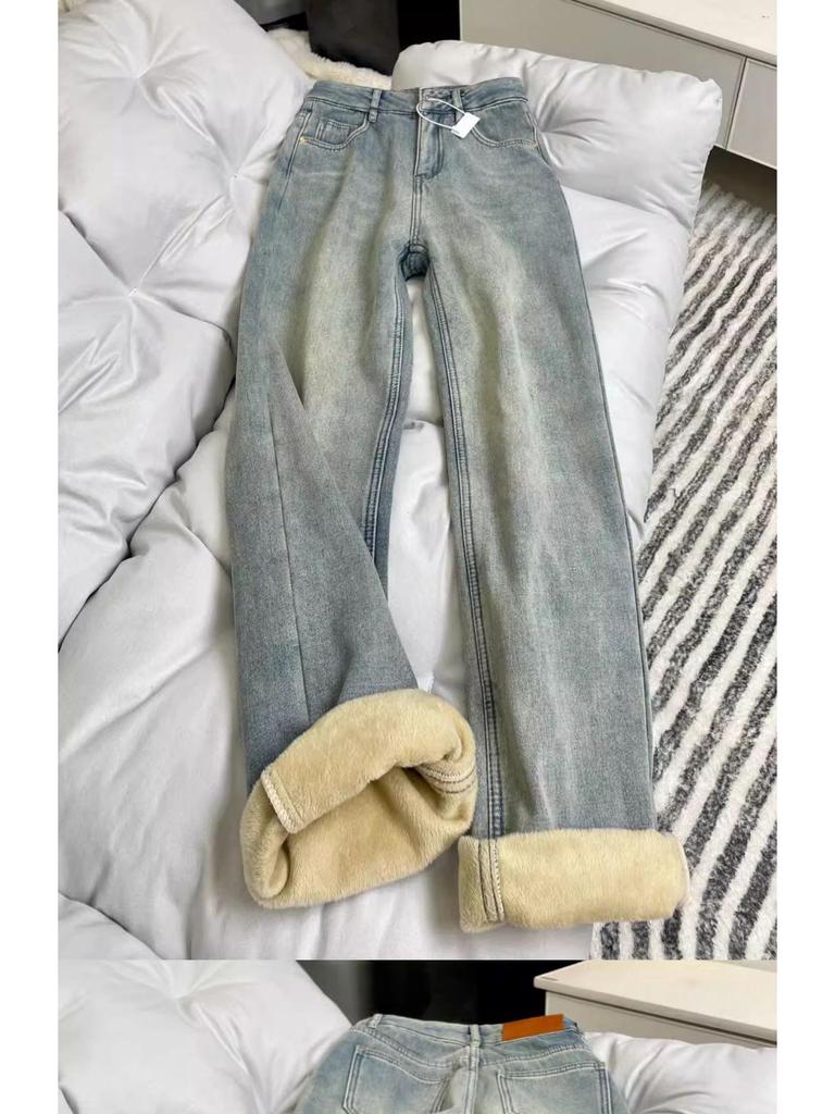 Women's Winter Velvet Plus Size Retro Flared Jeans - Elastic, Slimming, Micro-Flares for Pear-Shaped Figures