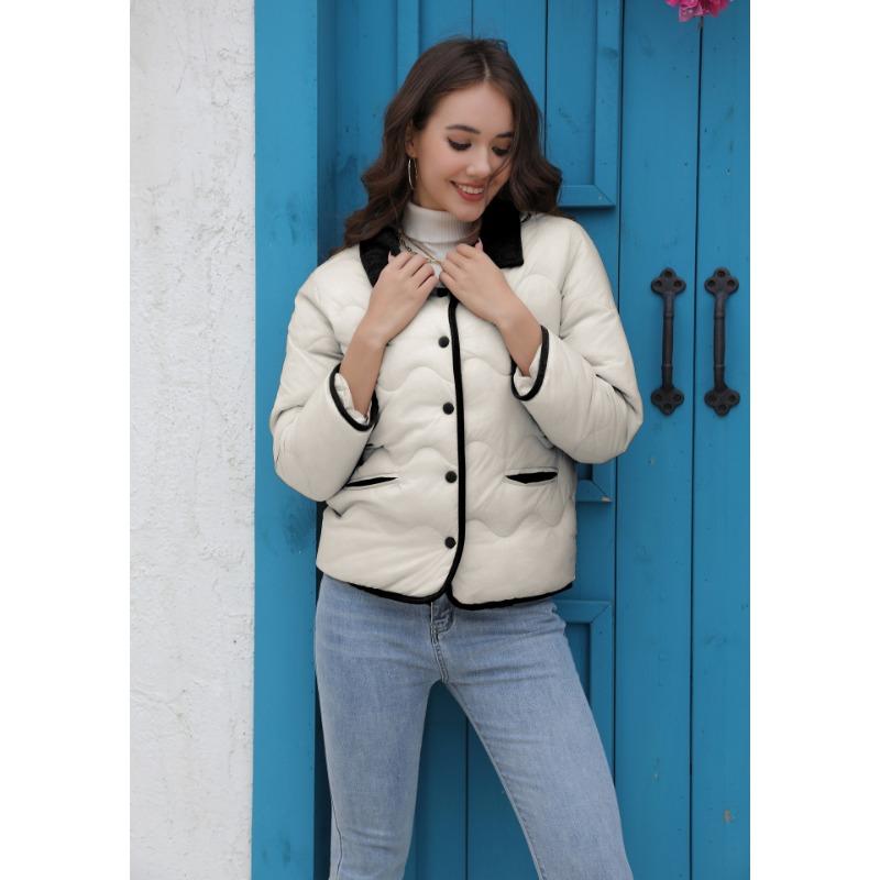 Nuova Giacca Imbottita in Cotone Ins Giacca Sottile Imbottita in Cotone Giacca Imbottita Piccola Moda Primavera e Autunno Abbigliamento Donna Cappotto Stile Piccolo Fragrante