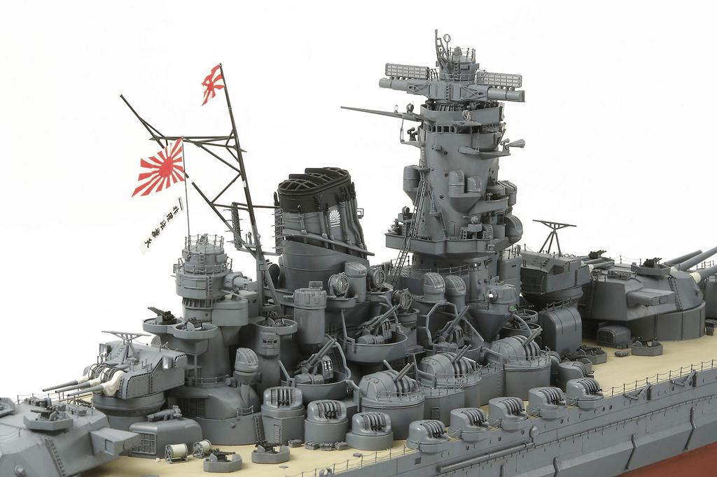 Tamiya 1/350 Ship Series No. 25 Japanese Navy Battleship Yamato Plastic Model 78025