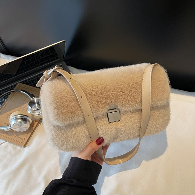 Niedliche Plüsch-Umhängetasche in Bonbonfarbe - Modische kleine quadratische Handtasche für Damen für Herbst/Winter