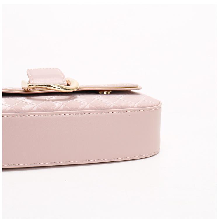 2025 Women's Elegant White-Collar Single Shoulder Crossbody Square Bag
