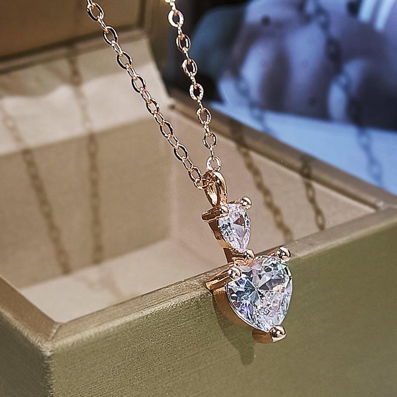 European and American Love Necklace Rose Gold Clavicle Chain