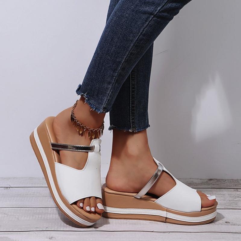 Summer New Casual Slope Heel Slippers Women's Foreign Trade Large Size Outer Wear Thick Bottom European and American Women One-word Cool Slippers