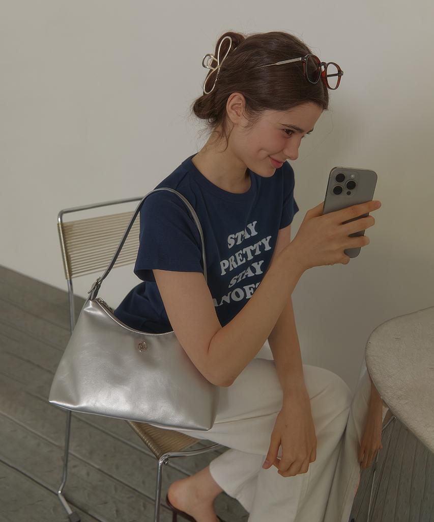 ANOETIC Anc Stay Pretty T-Shirt_Navy