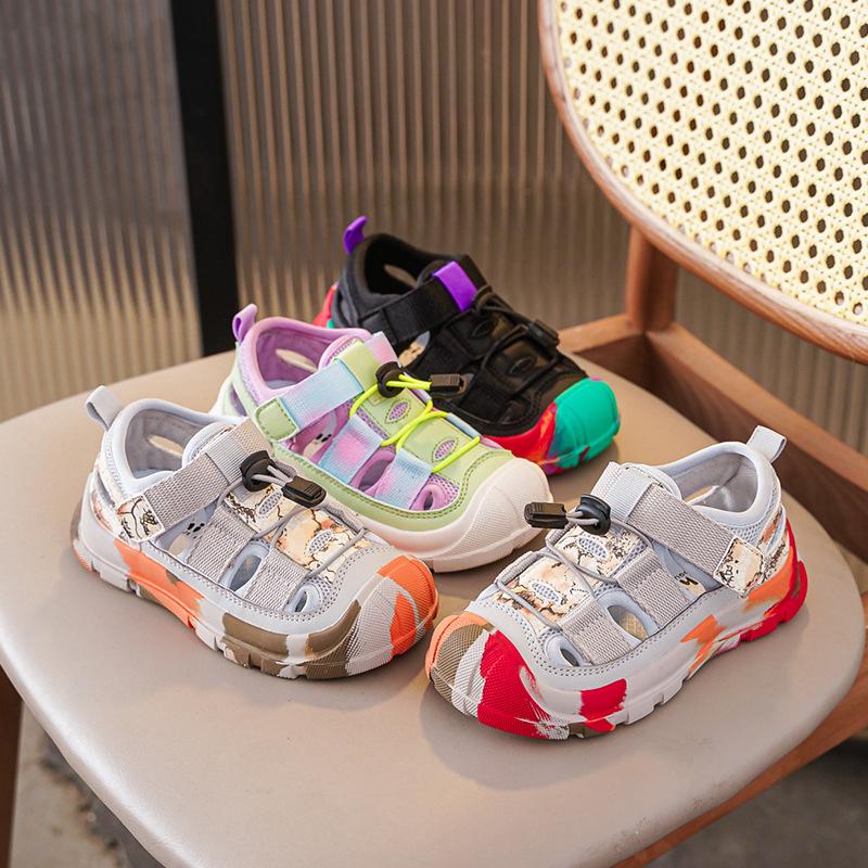 Non-slip, breathable children's shoes, new summer styles for boys, lightweight girls' sports sandals, soft-soled beach shoes