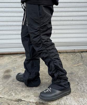 Keullako Nylon Shirred Side Zipper Pants (Black)