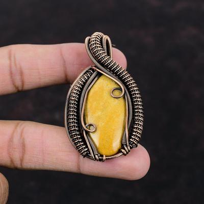 Pendente Pietra Gemma Corallo Fossile Pendente Avvolto in Filo di Rame Pendente Fatto a Mano Gioiello Delicato in Rame Regalo Per Lei Gioiello Corallo Fossile Per Donne