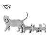 Animal Shape Badge Cat Family Brooch Pin, Golden Silver Plated Alloy Kitten Lapel Daily Wear Jewelry for Clothing Bags Hats Pin