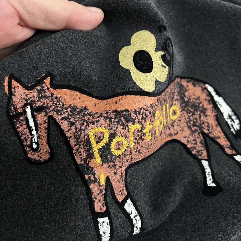 Cartoon Horse Print Embroidered Short-Sleeve T-Shirt for Women - Casual, Versatile, Age-Reducing Top in Black or Gray for Spring