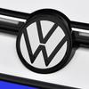 For VOLKSWAGEN VW New Replace Car Front Radiator Grille Emblem For Volkswagen VW Golf 7 MK7 2014-2017 Car Modification Logo