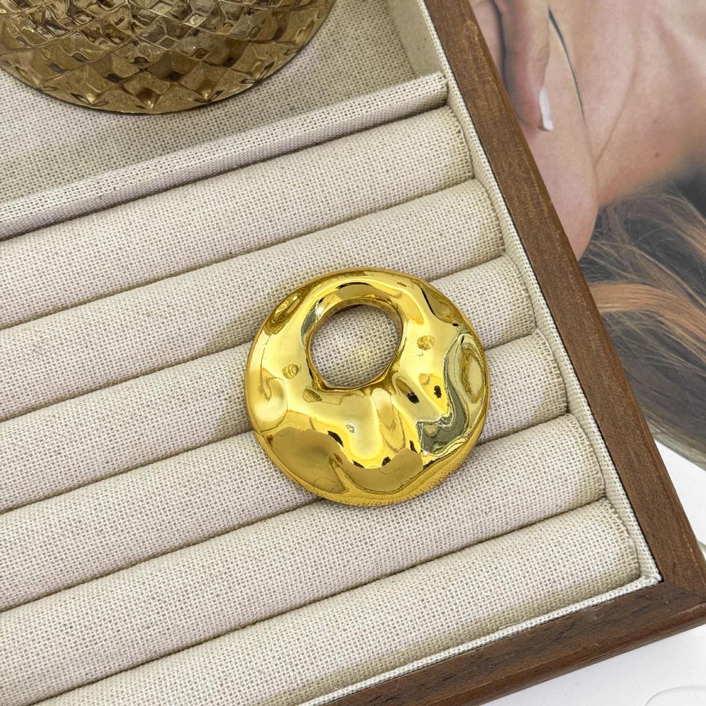 Chic French Retro Geometric Brooch for Jackets & Sweaters