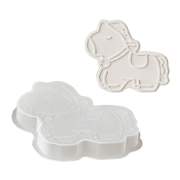 Silicone Horse Shaped Ornament Mold Desktop Decoration with Round Base Mould For Creative Handmade Enthusiasts