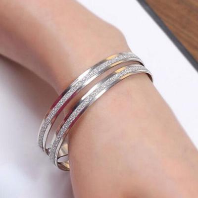 Armreif Exquisites Fadeless-Frauen-einfaches mittleres gefrostetes Kreisarmband