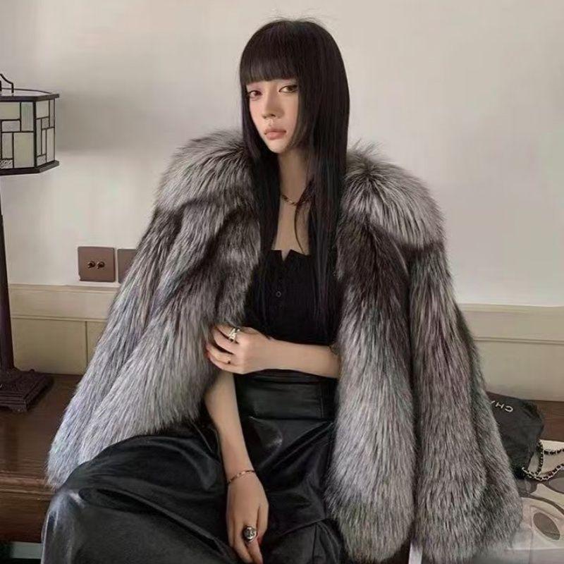 Autumn and Winter New Women's Clothing Temperament Socialite Youth Silver Fox Fur Coat Thick Warm Top Wool Sweater