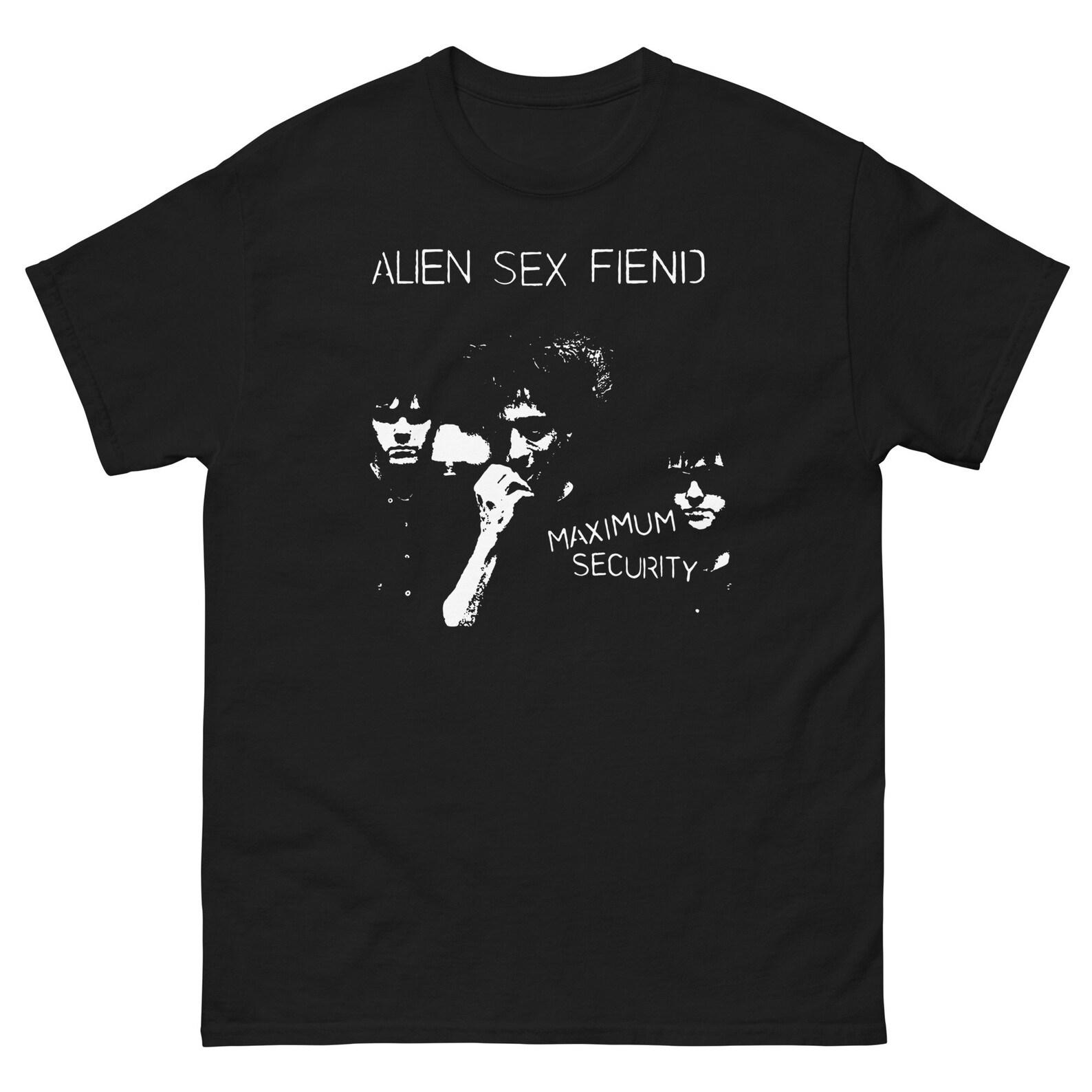 80s gothic rock band Men s classic tee S