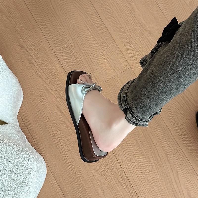Internet celebrity temperament retro white one-word slippers women's wear 2025 new summer heightening skirt thick-bottomed sandals