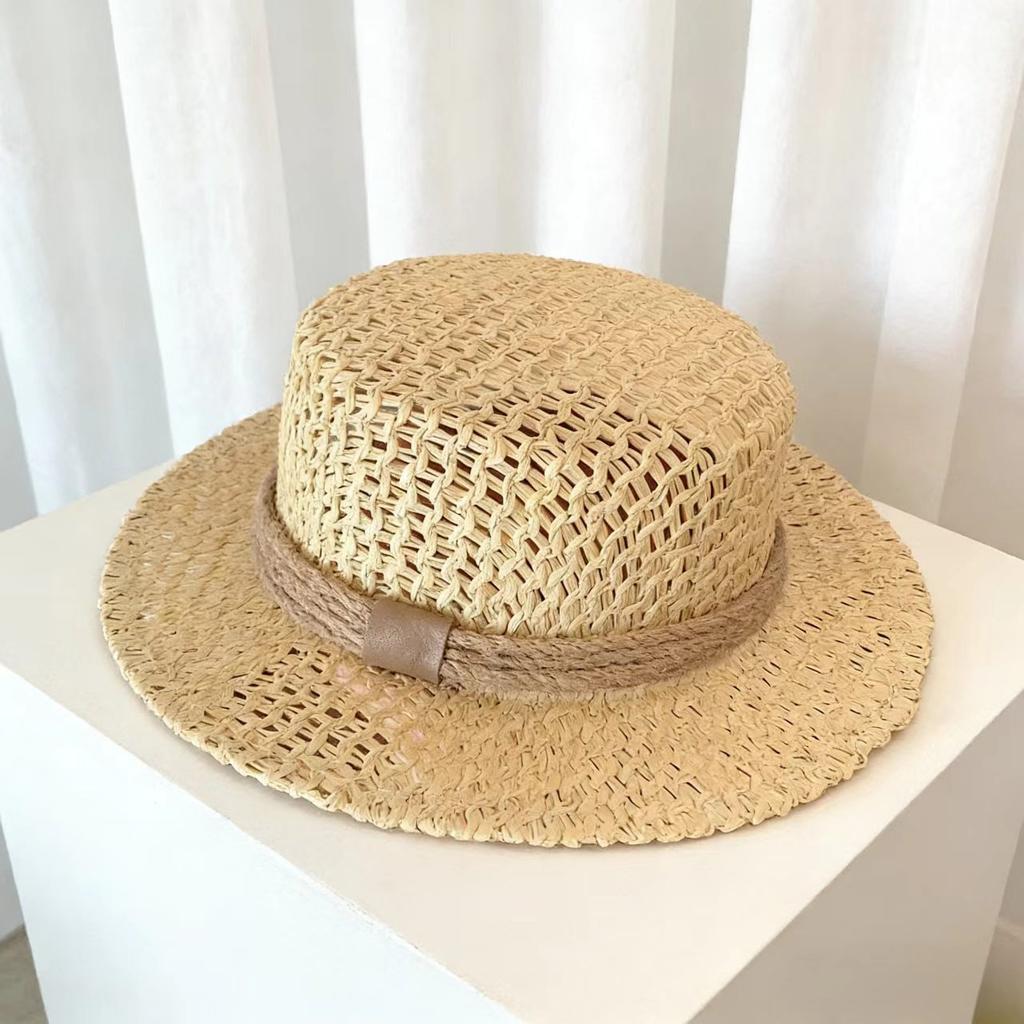 Old money wind hollow flat brim straw hat women's summer seaside beach vacation top hat UV protection shade sun protection hat