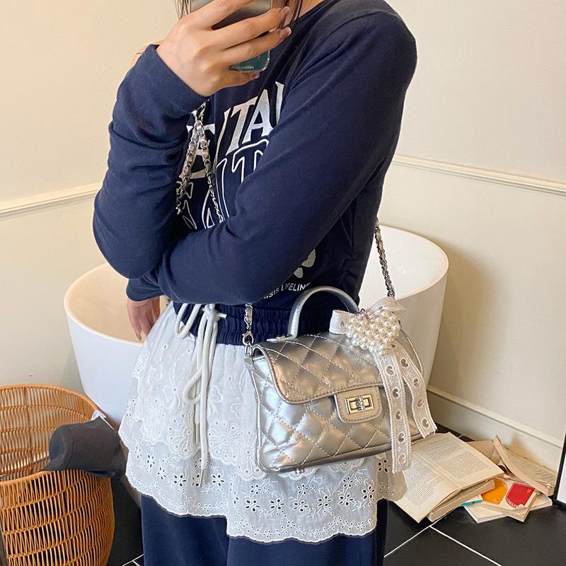 Fashion Rhombus Chain Embroidered Thread Bag Women's New Shoulder Crossbody Temperament Commuter Hand Carry Small Square Bag Tide