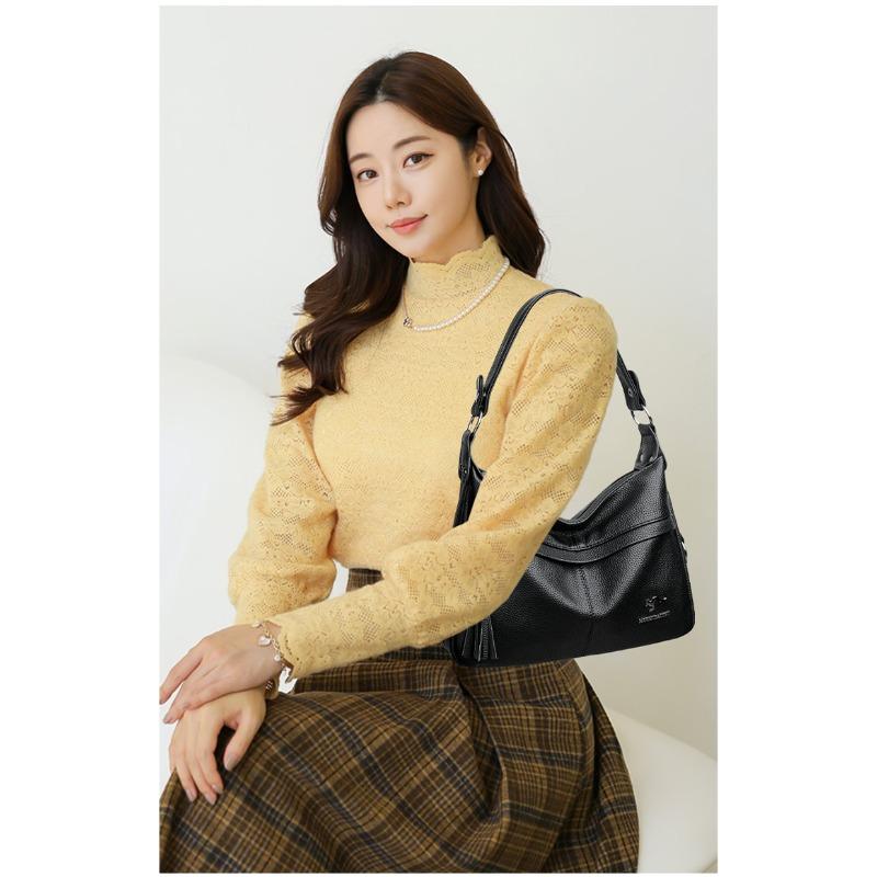 A Simple and Stylish Women's Shoulder Bag,A Fashionable Crossbody Bag, Suitable for Daily Use,Shopping, Commuting, and Multi Compartment Shoulder Bags