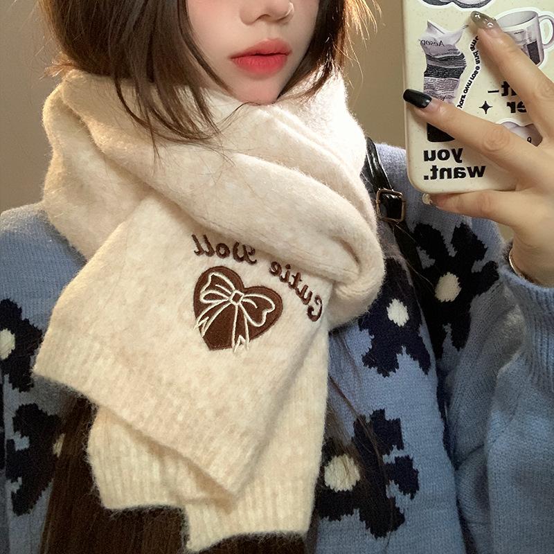 Love Bow Embroidered Scarf Women's Winter New Korean Versatile Warm Scarf Hand-knitted Student Couple