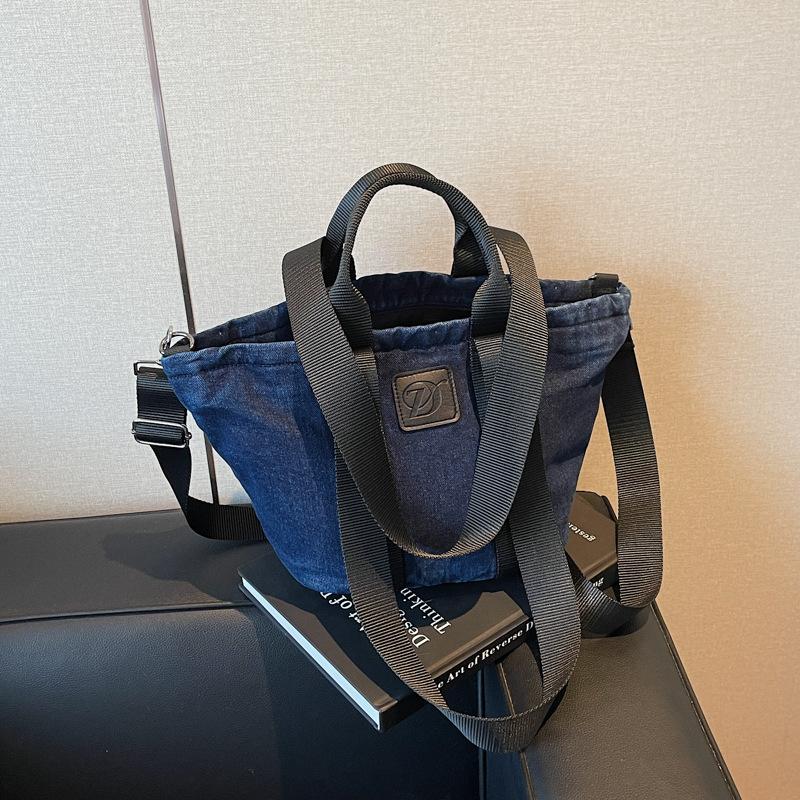 

Джинсовая сумка большой вместимости, женская новая портативная сумка-мессенджер через плечо для поездок на работу, ретро-тренд, сумка-тоут темно-синий