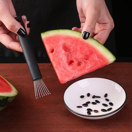 Watermelon Seeds Removal Tool Stainless Steel Watermelon Claw with Handle Fruit Cutting Gadget for Efficiently Cutting Watermelon