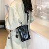 New casual messenger mobile phone bag simple and fashionable silver shoulder bag women's high-end mini bag
