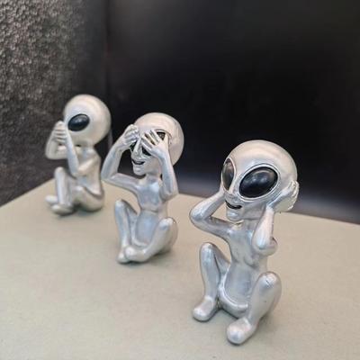 Creativity Doesn't Listen, Doesn't Look, Doesn't Say, Three No's, Alien Resin Crafts, Ornaments, Garden Home, Office Decorations