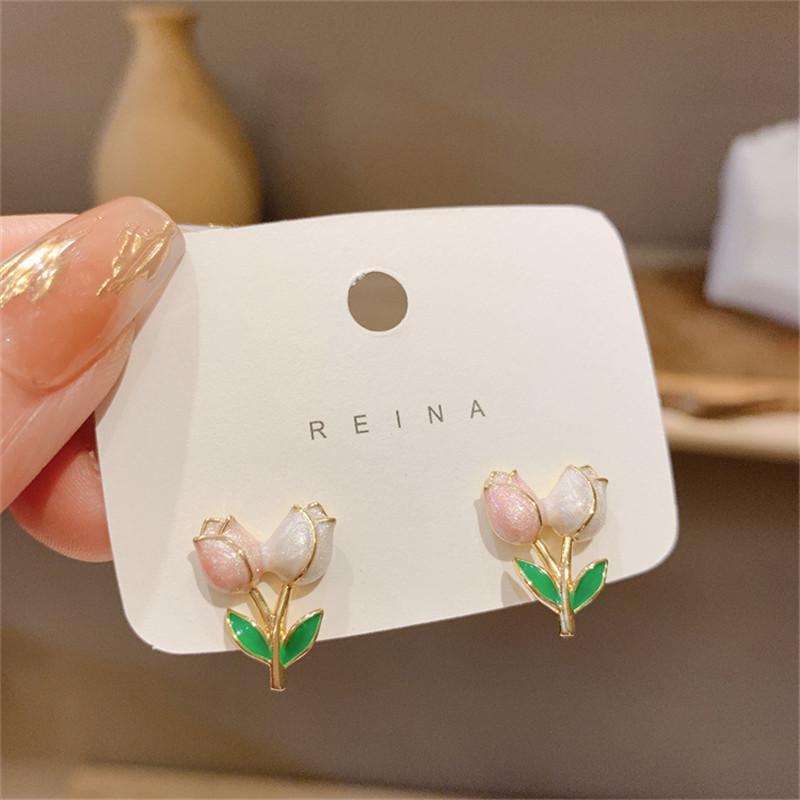 Trending Hollow Leaf Stud Earring Fashion Party Exaggerate Minimalist Earrings Jewelry For Woman Gifts New