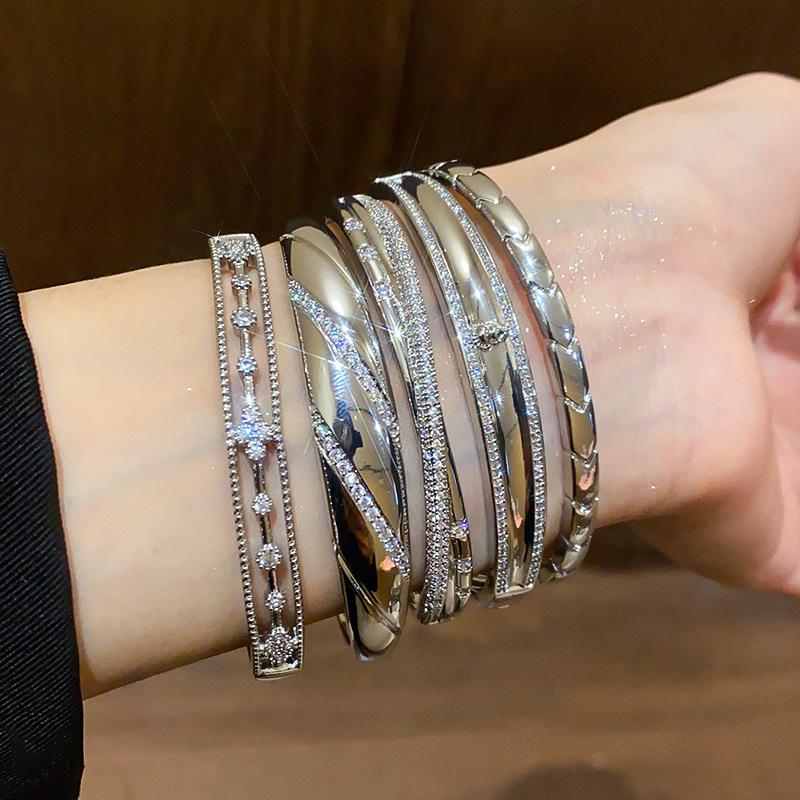 18K Gold Plated Zircon Twill Bangle: Exquisite, Versatile Luxury Bracelet for Women