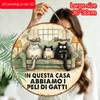 2D Flat Aluminum Italian-language Cat Fur-themed Decorative Plaques and Ornaments. The Hand-painted Cat Design with A Beige Base and Rusted Edges
