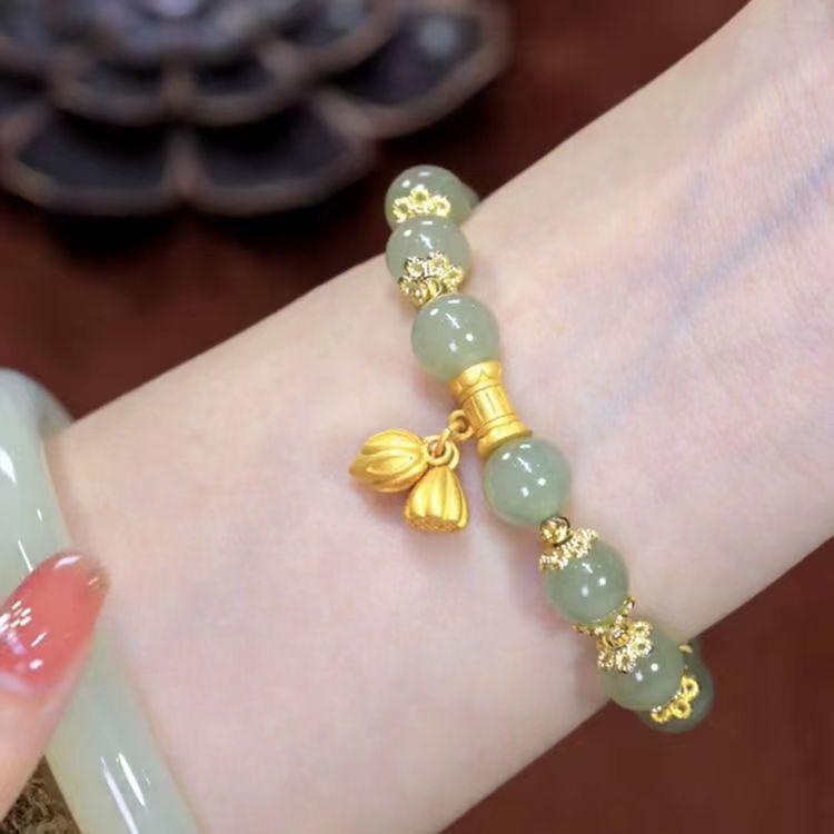 Imitation Hetian Jade Bracelet - Women's Retro Design, Elegant & Durable, Perfect Gift for Girlfriends.