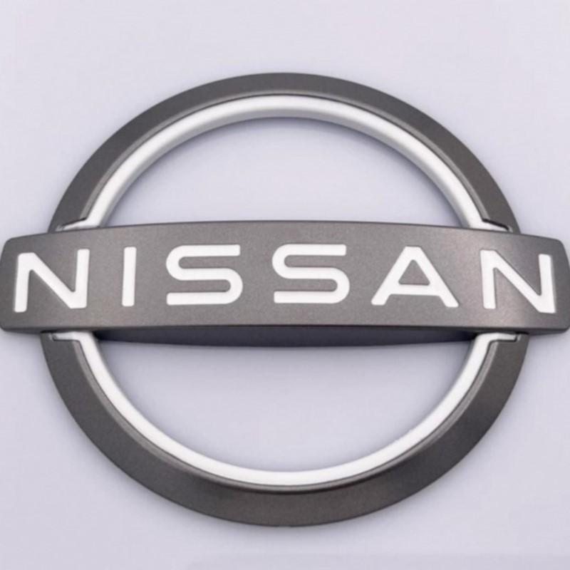 Car Front Hood Emblem Rear Trunk Badge Sticker For Nissan Qashagai Sylphy X-trail Note Elgrand Leaf Juke Exterior Accessories BGF3