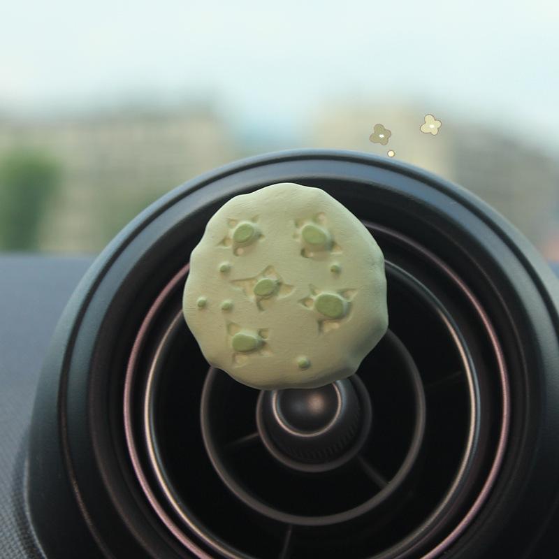 

1Pc Matcha Tulip Refueling Duck Car Air Conditioner Vent Decorative Ornaments