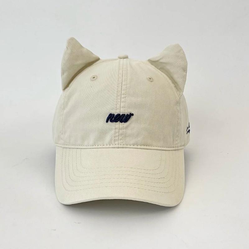

Alphabet Embroidered Cat Ear Baseball Cap With Wide Brim For Summer Sun Protection White