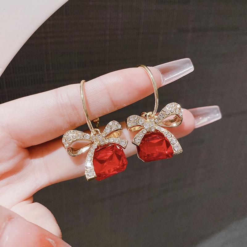 Fashion Temperament Sweet Flower Stud Earrings Women's Red Bow Flower Earrings Versatile Exquisite Daily Atmosphere Earrings