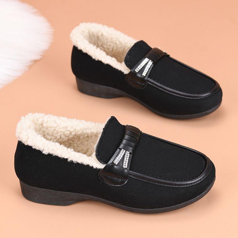 

Doudou shoes in winter fleece warm mother shoes, middle-aged and elderly one kick, soft-soled non-slip flat boots, two cotton shoes 35