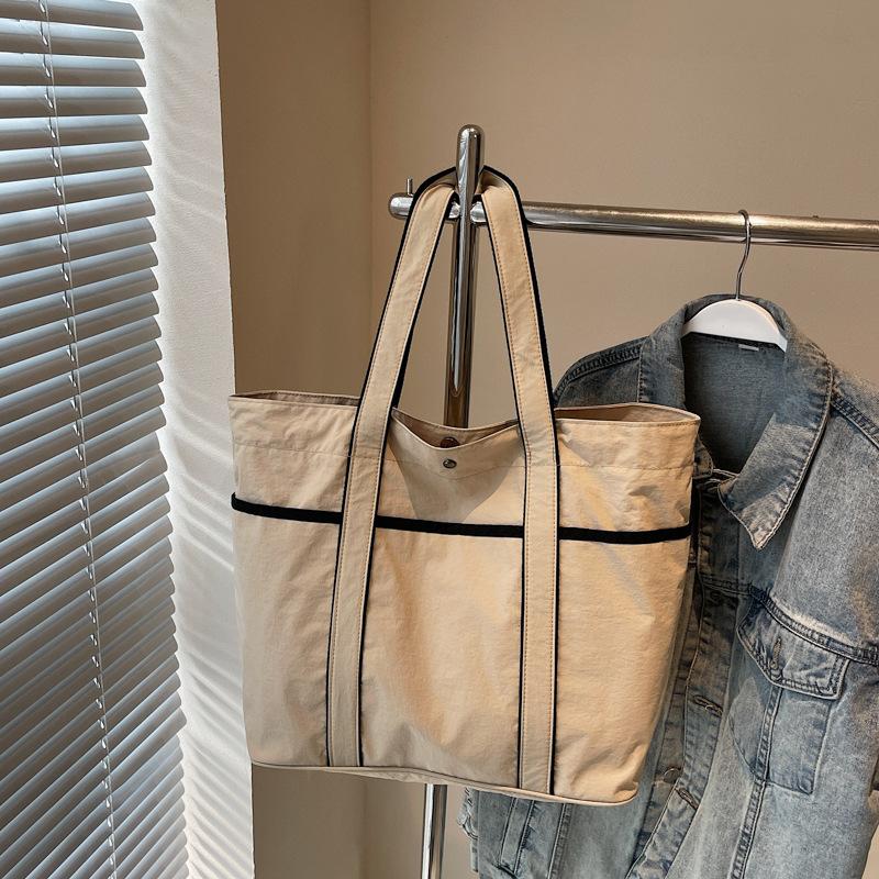 

Hot Sale ulu Multi-pocket Large Capacity Light Casual Versatile Tote Bag Fitness Yoga Tote Bag 47*34*15cm хаки