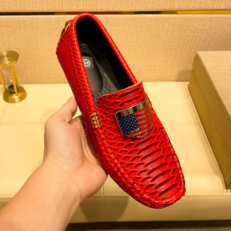 Luxury New Fashion Designer Patent Leather Shoes Men American Flag Metal Button Loafers Wedding Dress Prom Formal Footwear