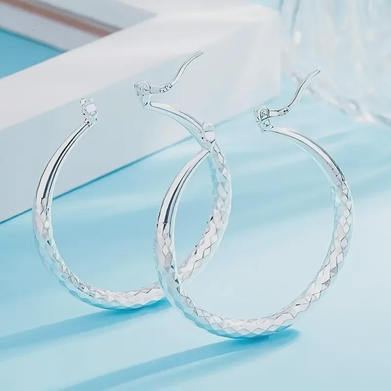 Kayi Elegante versilberte Kupfer-Creolen - Luxus-Stil für Frauen, perfekt für den täglichen Gebrauch oder Partys