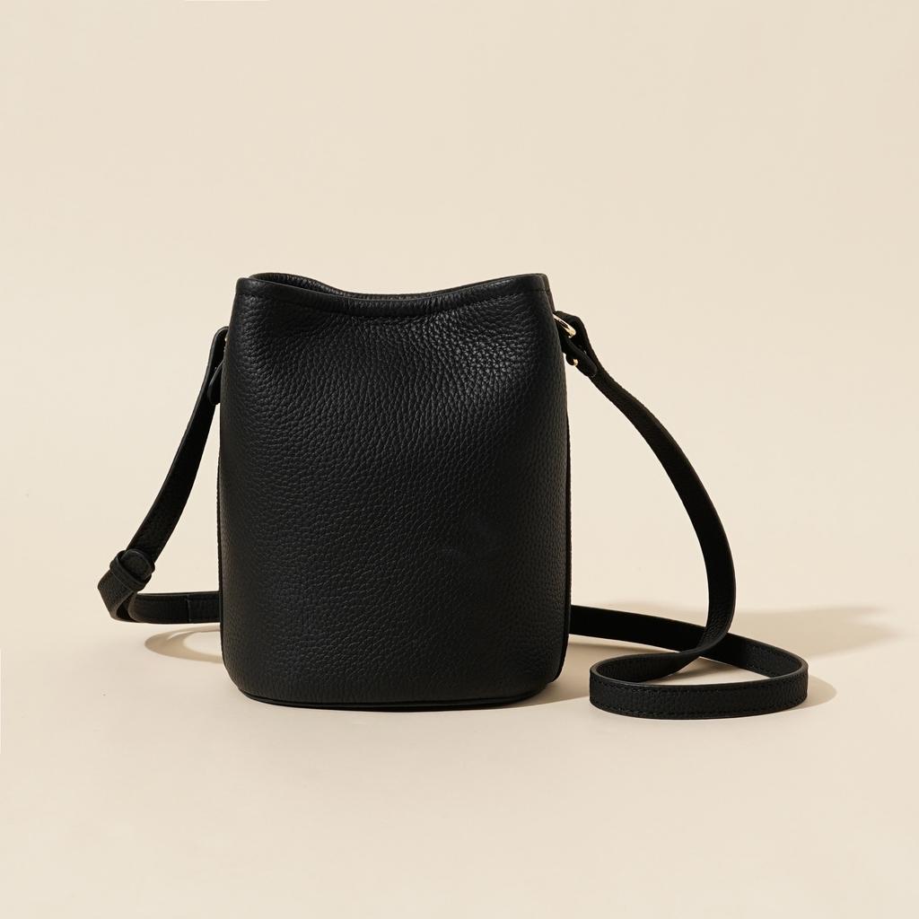 First Layer Cowhide Bucket Bag, New Spring and Summer Genuine Leather Women's Bag, Niche, Light Luxury, High-end, Single Shoulder Crossbody Handbag